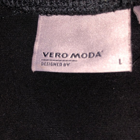 Black Vero Moda off shoulder Bodysuit - Picture 3 of 3